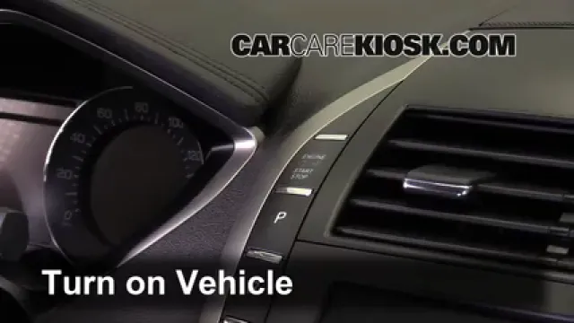 2013 Lincoln MKZ 2.0L 4 Cyl. Turbo Bluetooth Pair Phone